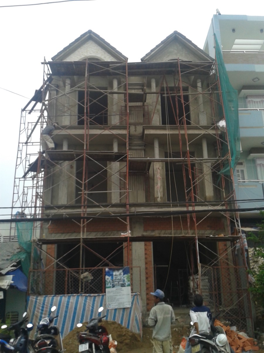 Thi công xây dựng nhà mái thái